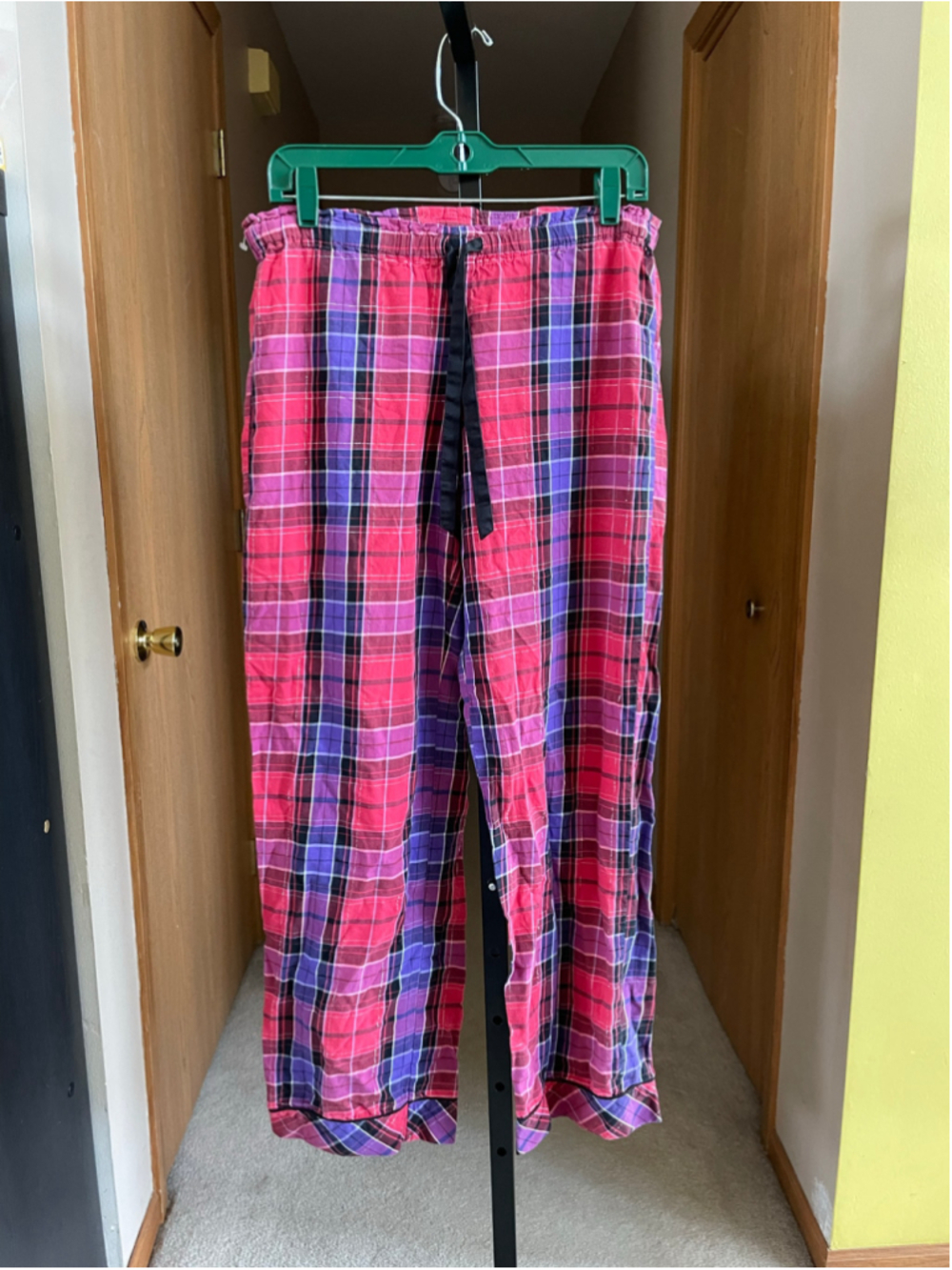 Women's Victoria's Secret Plaid Pajama Pants S Pink Purple